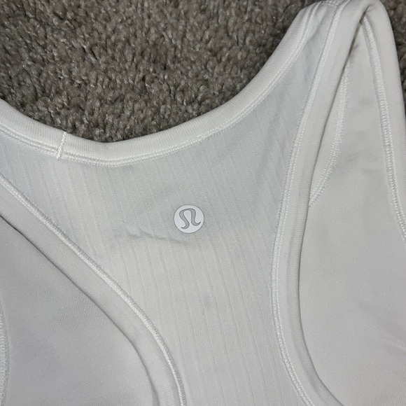 Lululemon Active Tank - Picture 3 of 4